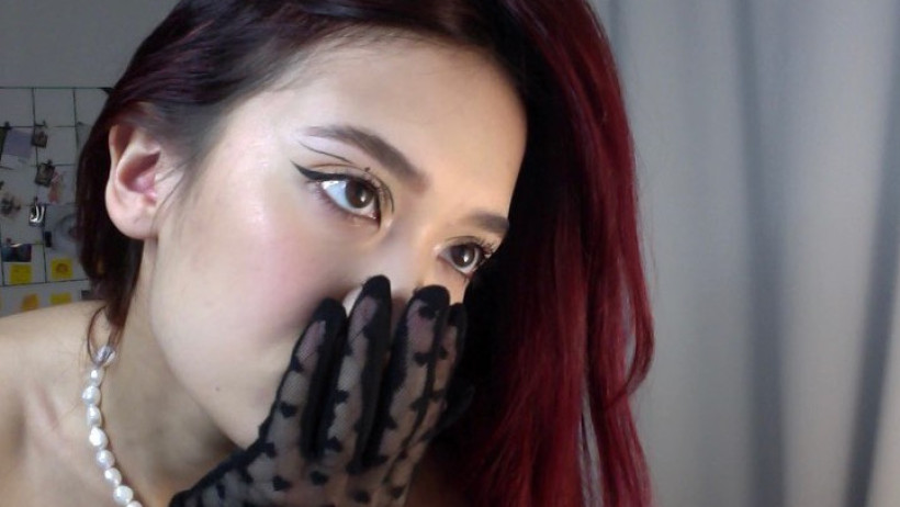  instagram.com/dequiine 