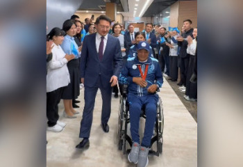 Серебряному призеру Паралимпиады коллеги из Минцифры помогли закрыть ипотеку