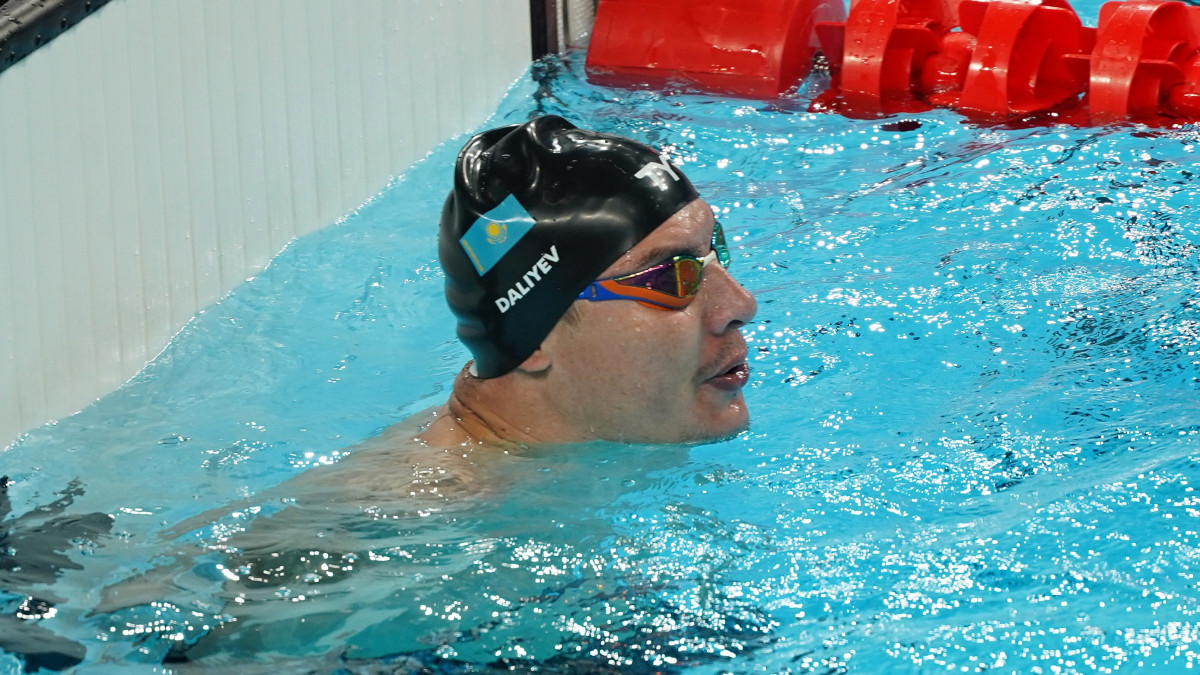  Министерство туризма и спорта РК 