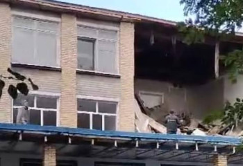 Қостанай облысында мектептің қабырғасы опырылып түсті