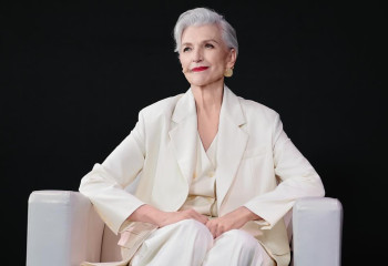 Мать Илона Маска Мэй Маск посетит Алматы и выступит на женском форуме