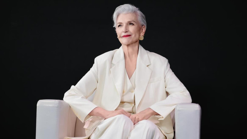  instagram.com/mayemusk 