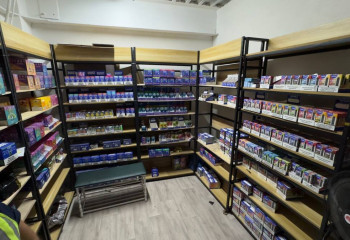 На барахолке в Алматы работала точка по продаже вейпов