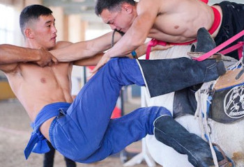 Всемирные игры кочевников:  три казахстанских спортсмена вышли в финал по аударыспаку