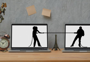 «Қалыңмалды қайтар»: Астанада күйеуі әйелін сотқа берді