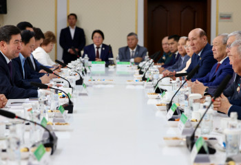 Шымкентте АЭС салуды қолдау жөніндегі Халықтық штаб мүшелері жастармен кездесті