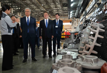 Мемлекет басшысы «АгромашХолдинг KZ» акционерлік қоғамының Локализация орталығына барды