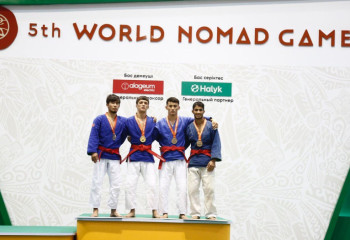 13 медалей завоевали казахстанцы в соревнованиях по курашу