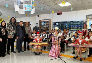 Игры кочевников: иностранная делегация встретилась со школьниками в столице