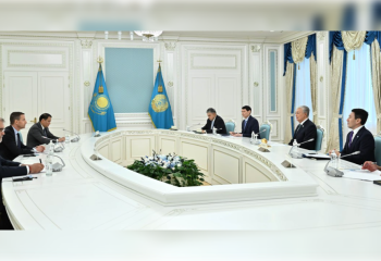 Президент Казахстана встретился с генеральным директором компании Glencore Гэри Нейглом