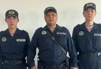 Бойцы Нацгвардии МВД задержали мужчину, который ранил ножом человека