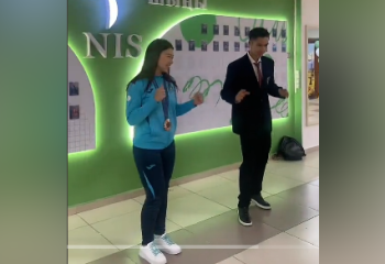 Олимпийская чемпионка исполнила танец кок жигули