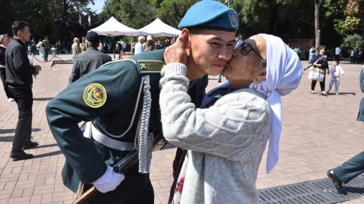  Қорғаныс министрлігі 