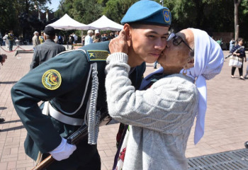 Құрлық әскерлері әскери институтының курсанттары Отанына адал болуға ант берді