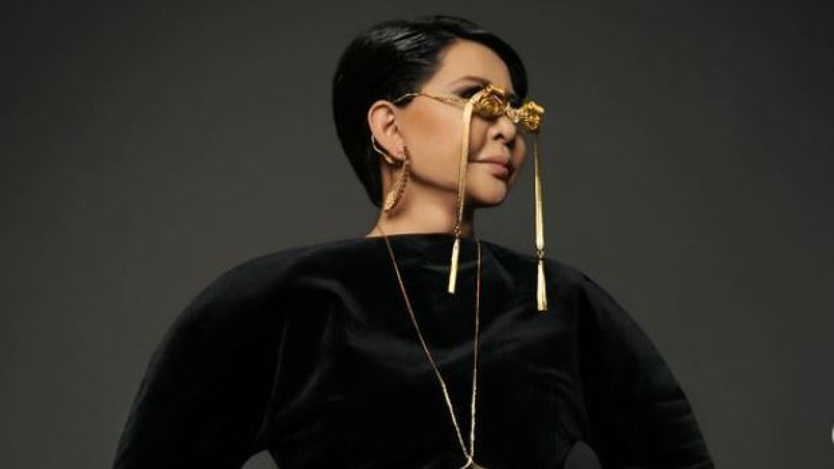  instagram.com/rozarymbaeva 