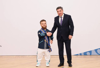 Олжас Бектенов от имени Президента вручил государственные награды призерам Паралимпиады и тренерам