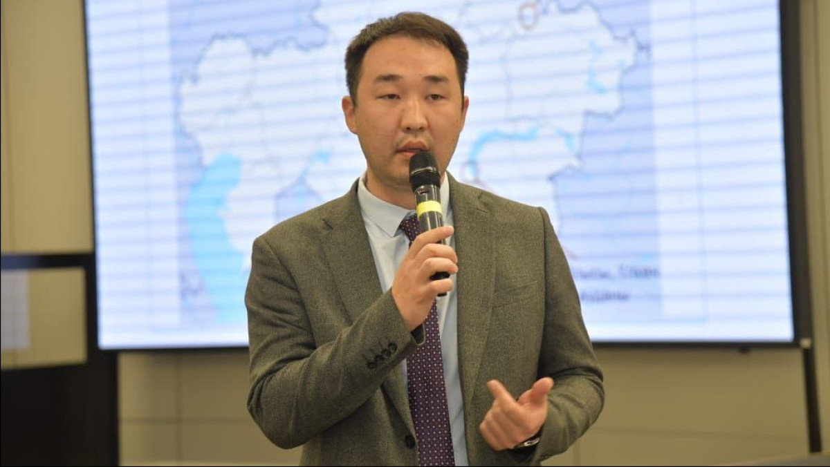  Асуан Сиябековтің жеке мұрағаты 