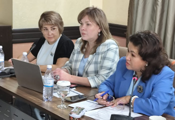 «Ты зечка и спидозница, по тебе тюрьма плачет!». Кто защищает бывших заключенных?