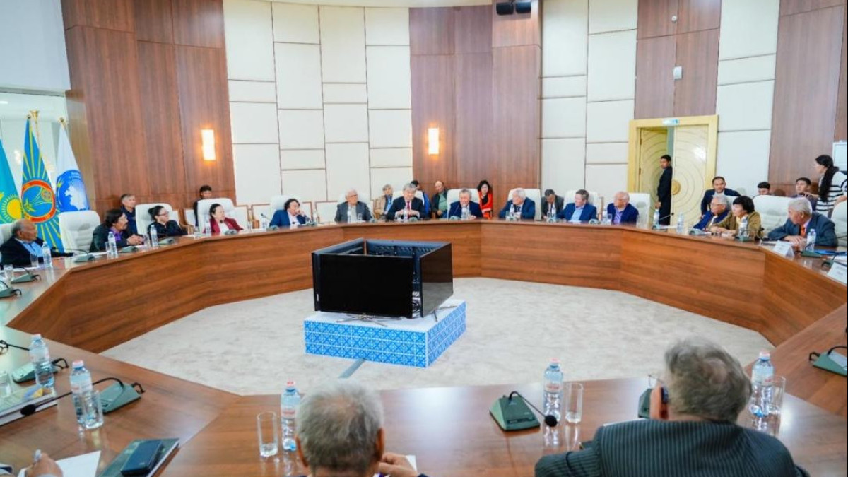  Акимат города Астаны 