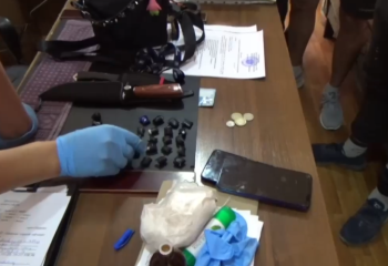 Мужчину поймали во время закладки мефедрона в Шымкенте