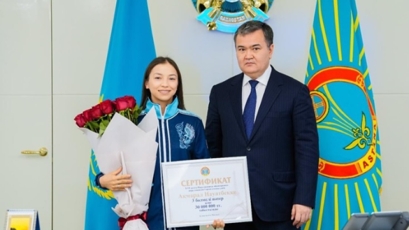  instagram.com/zhenis_kasymbek 