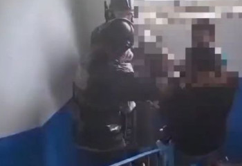 Жезқазғанда түтін шыққан пәтерде қалып қойған 3 бала құтқарылды