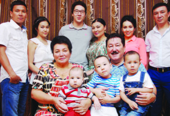 Ақжол Мейірбековтің әйелі әншінің неден қайтыс болғанын айтты