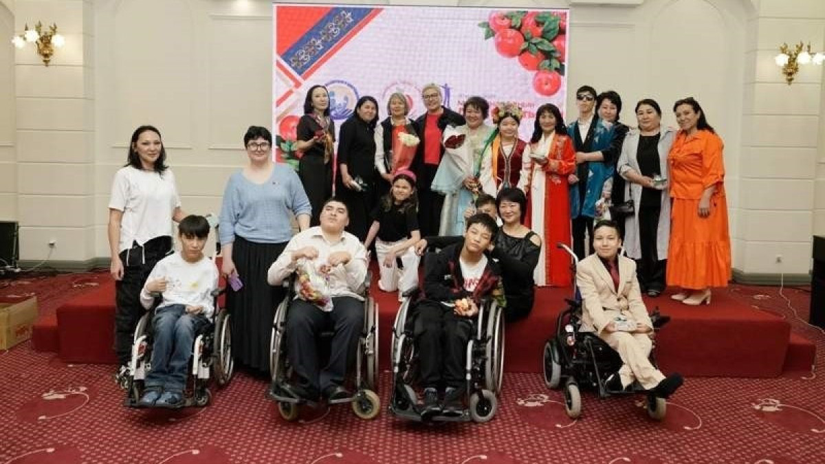  жеке мұрағаттан 