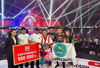 Армейская спортсменка стала первой женщиной-чемпионкой в истории лиги Alash Pride