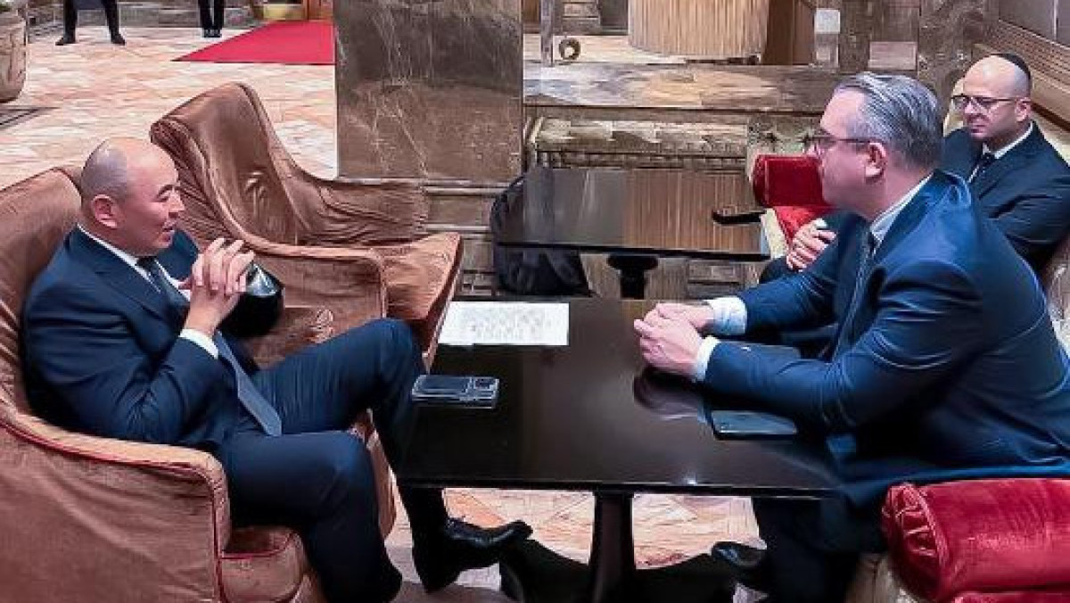  Өнеркәсіп және құрылыс министрлігі 