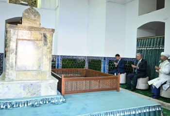 Қасым-Жомарт Тоқаев Қожа Ахмет Ясауи кесенесіне зиярат етті