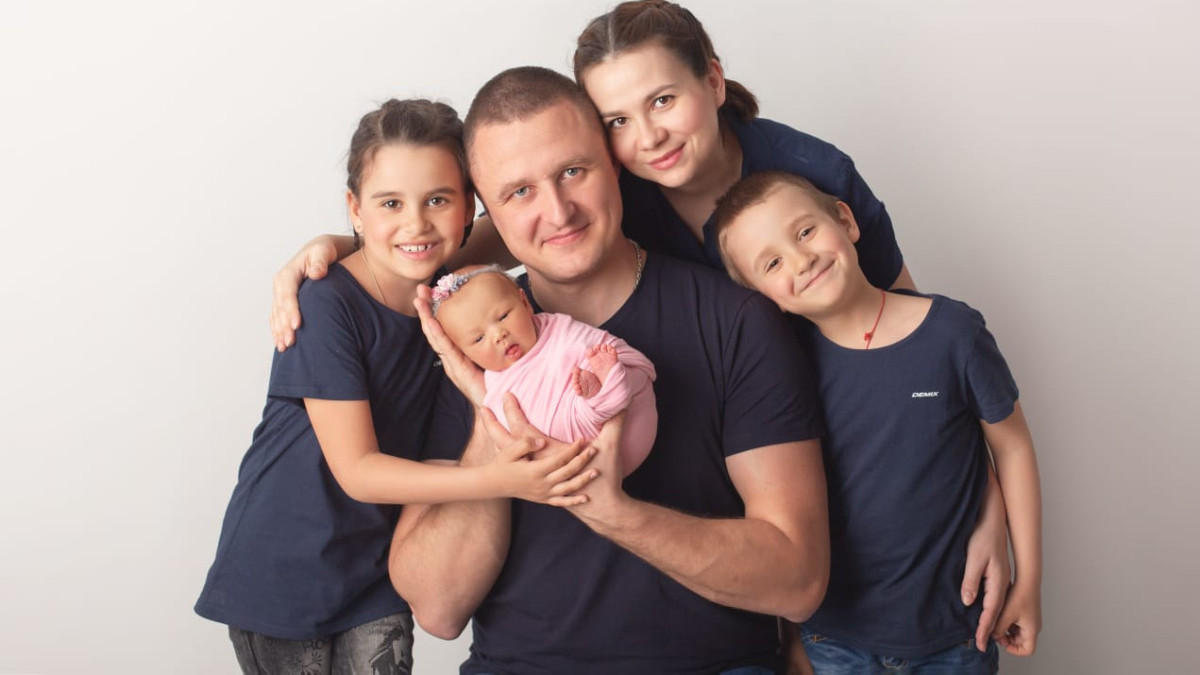  кейіпкердің жеке мұрағатынан 