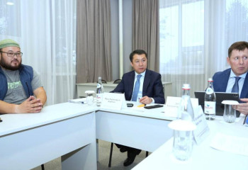 Министр транспорта встретился с жителями области Абай