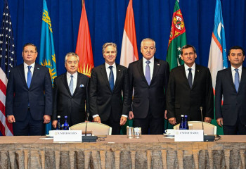 Энтони Блинкен Орталық Азияның Сыртқы істер министрлерімен кездесті