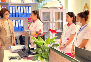 Министр посетила объекты здравоохранения и встретилась с жителями Жамбылской области