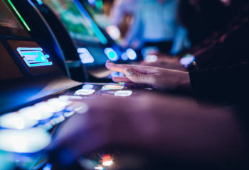 Елімізде көбіне 25-32 жас аралығындағылар құмар ойындарға тәуелді