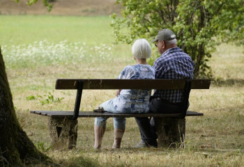 Бүгін Халықаралық қарттар күні