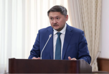 Елімізде 37 мыңнан астам профессор-оқытушы жұмыс істейді – Саясат Нұрбек