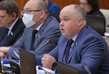 Үкімет халықты АЭС жайлы тиісті деңгейде ақпараттандырмаған – Максим Рожин