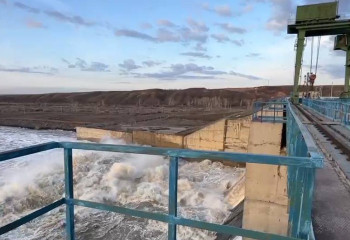 Водохранилища Казахстана освобождают место для приема талых вод в период паводков