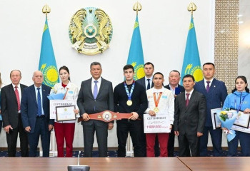 СҚО-да үш спортшыға пәтер берілді