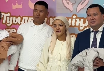 «Нұрислам, Нұриман, Нұрмұхамбет»: Атыраулық келіншек үшем дүниеге әкелді