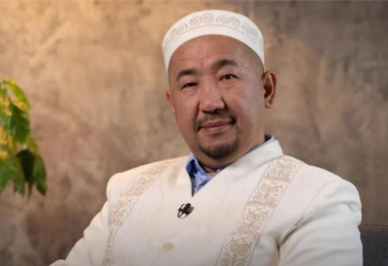 «Патша болғың келе ме»: Нұрлан имам жігіттерге ақыл айтты