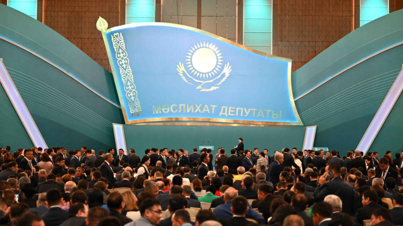  facebook.com/Берік Уәли 