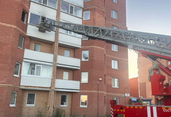 Қостанайда көпқабатты үйде өрт шығып, 25 адам эвакуацияланды