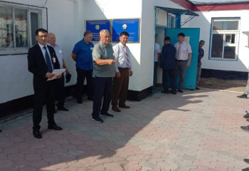 Учитель с 40-летним стажем рассказал о необычных просьбах заключённых