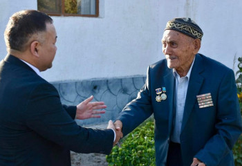 В Туркестане поздравили последнего ветерана войны