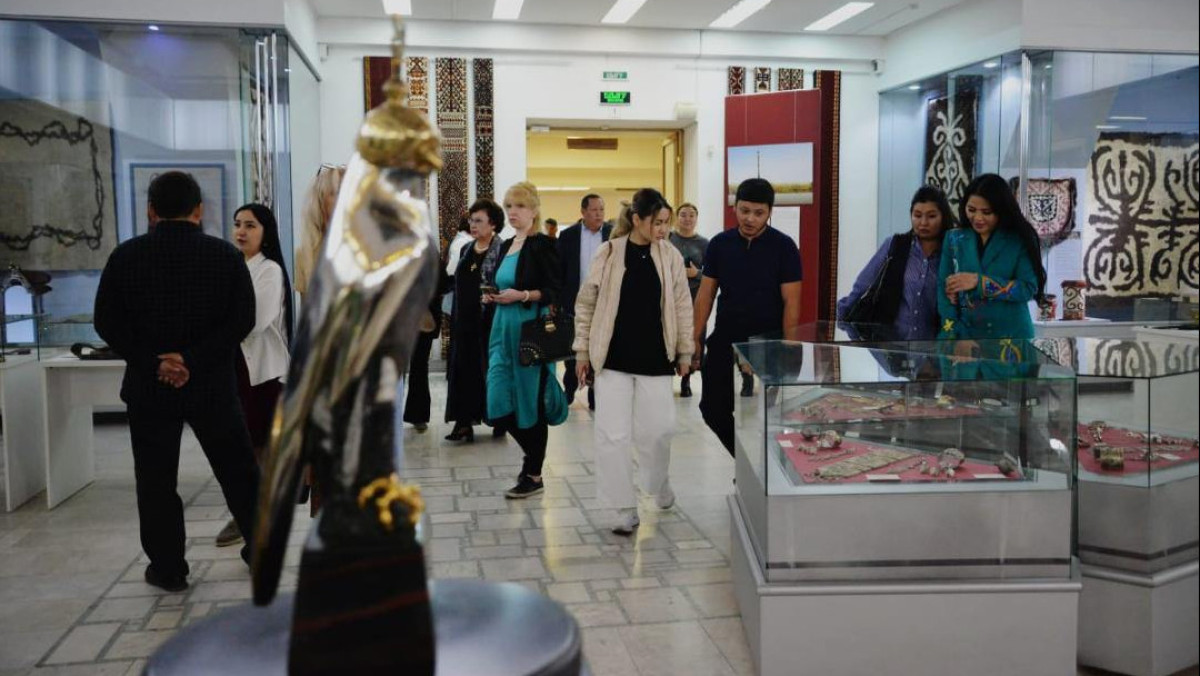  Мәдениет және ақпарат министрлігі 