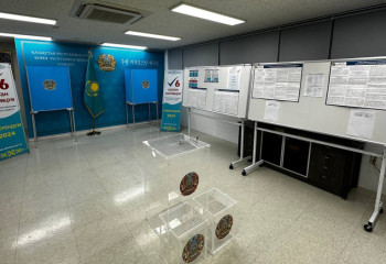 Жапония мен Кореядағы референдум учаскелері өз жұмысын бастады