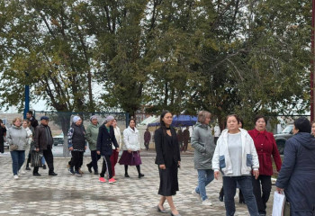 Жители села Улькен массово голосуют на референдуме